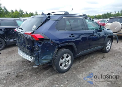 2021 Toyota Rav4 Xle z USA, uszkodzony, nr VIN 2T3P1RFV7MW154418